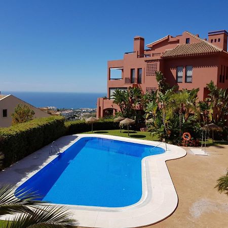 Calahonda Luxury Apartment With A Stunning Sea View Михас Экстерьер фото