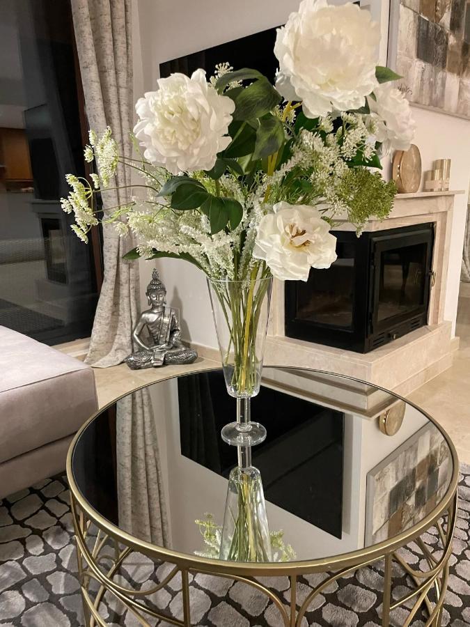 Calahonda Luxury Apartment With A Stunning Sea View Михас Экстерьер фото